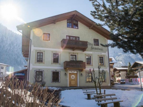 Гостиница Försterhaus zum Kramerwirt, Майрхофен